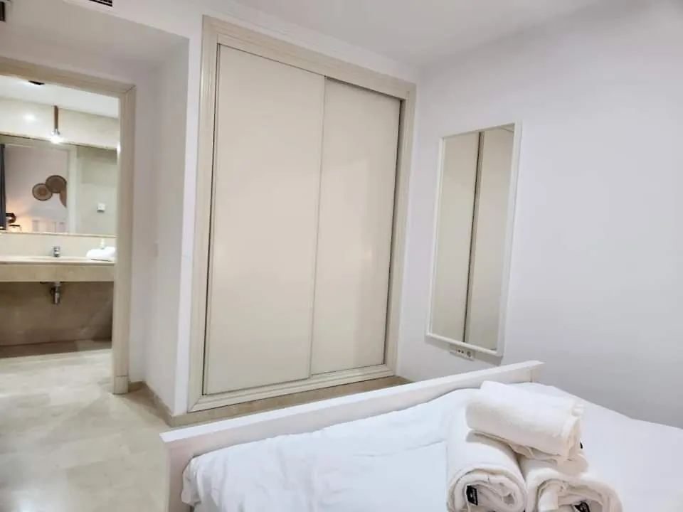 Apartment Beachfront Accommodation Estepona